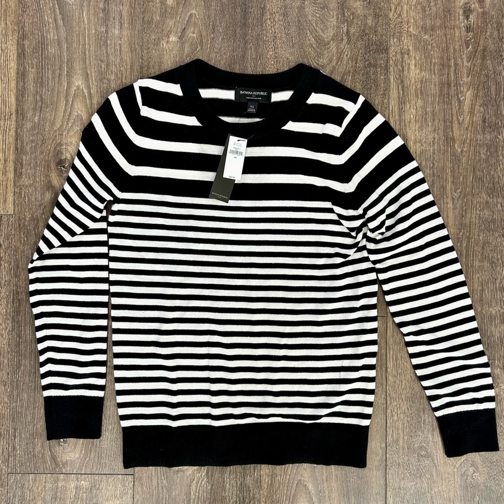 Banana Republic Black/White Striped Sweater